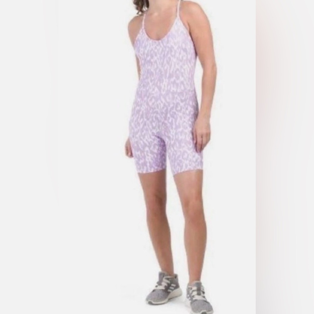 Sage‎ Collective Women's One-Piece Activewear Strappy Back Romper in Lilac XS